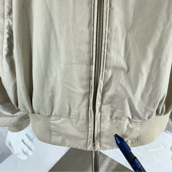 Members Only Men’s 80’s Vintage Worn Condition Beige Windbreaker Zipper Jacket - Picture 6 of 13